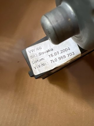7L0959795