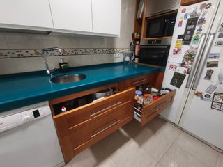 Cocina completa madera y Silestone