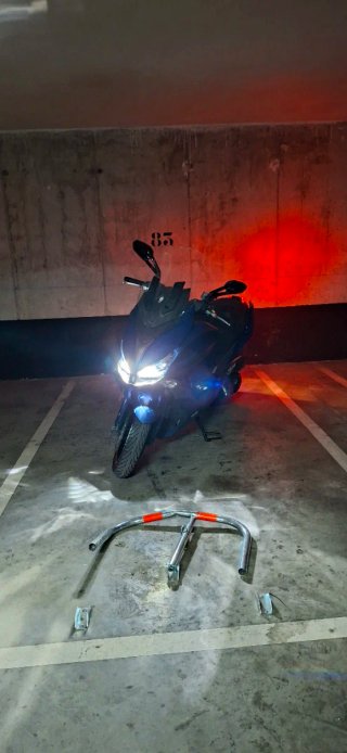 Kymco Xciting 400s Azul Maxi Scooter