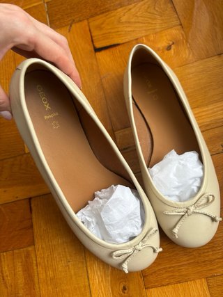 Bailarinas Geox Beige con Lazo