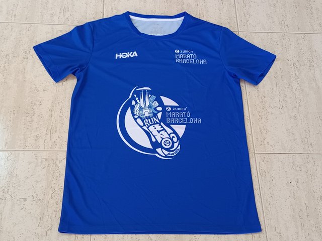Camiseta Maratón Barcelona 2026 Hoka Talla L Nueva