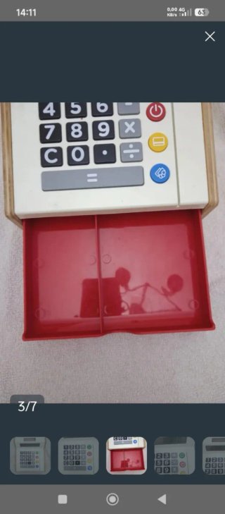 Calculadora de juguete de madera