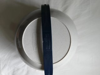 Set di stoviglie da campeggio blu e grigio