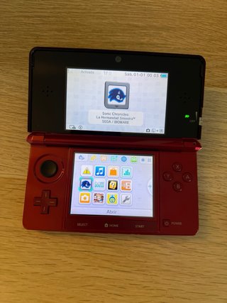 Nintendo 3DS Rossa + Caricatore e Gioco