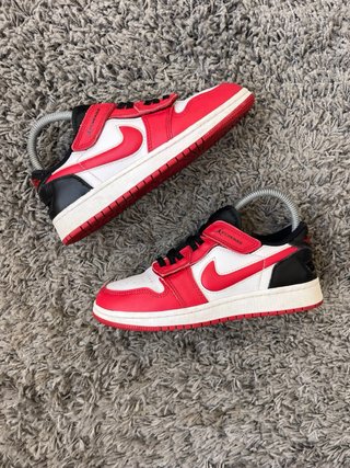 Jordan Air Jordan 1 Low FlyEase