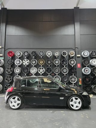 Vendo 4 Llantas BOLA. B10. En 18x8. Blancas.