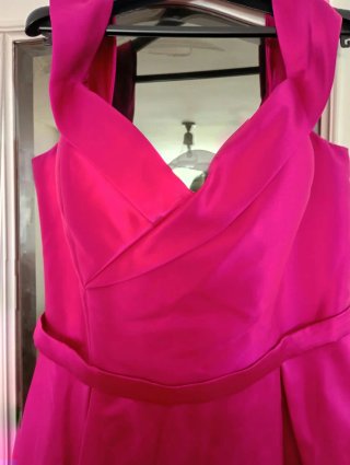 Vestido de fiesta fucsia