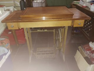 Mesa de costura ALFA madera y metal