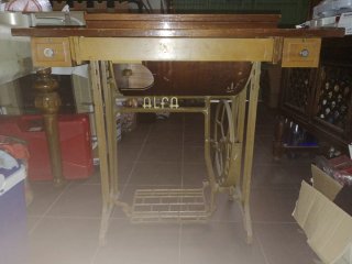 Mesa de costura ALFA madera y metal