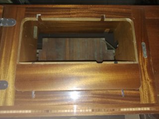 Mesa de costura ALFA madera y metal