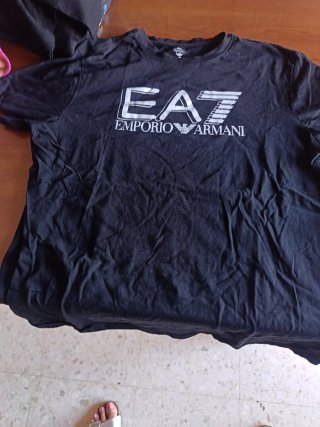 Camiseta Emporio Armani Negra