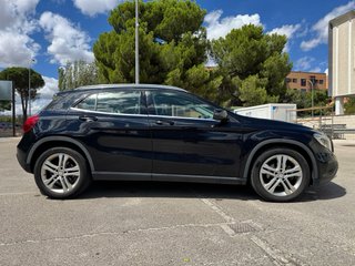 Mercedes-Benz GLA 200d