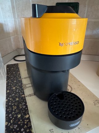 Macchina Caffè Nespresso Vertuo Gialla