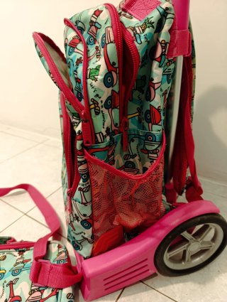 Lote escolar con carrito y accesorios