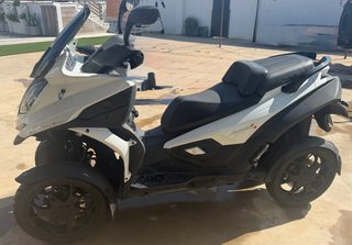 Quadro 4 Trike Blanco y Negro