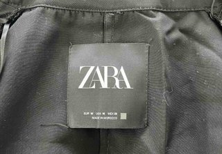 Gabardina Zara Negra