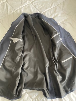 Traje de novio azul marino tela brillante forrado