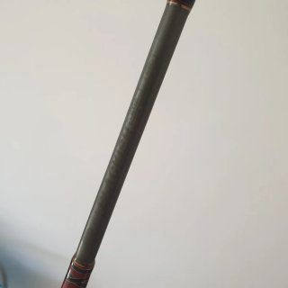 Caña de pescar con carrete