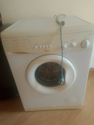 Lavatrice Whirlpool da riparare