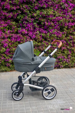 Carro de bebé con cuco y silla