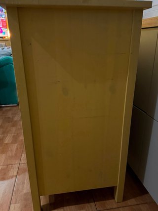 Cajonera de madera maciza amarilla