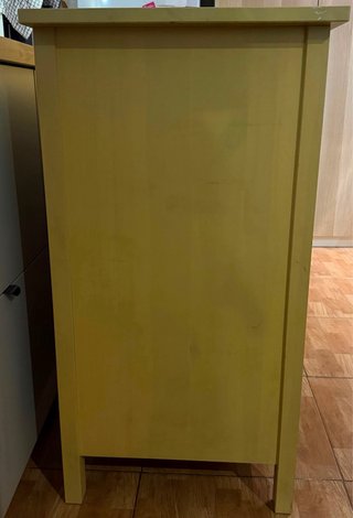 Cajonera de madera maciza amarilla