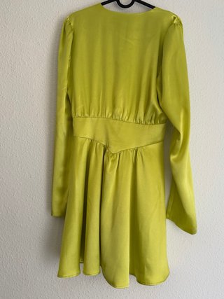 Vestido satinado verde lima Top Shop Studio Talla