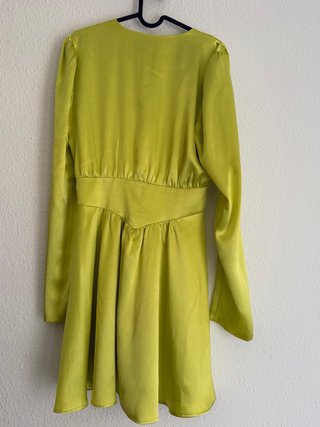 Vestido satinado verde lima Top Shop Studio Talla