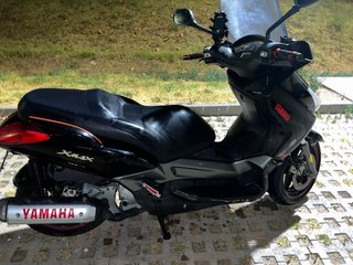 Yamaha X MAX 125cc Scooter Negra