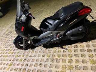 Yamaha X MAX 125cc Scooter Negra