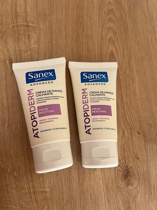Cesta regalo bebé con 14 productos
