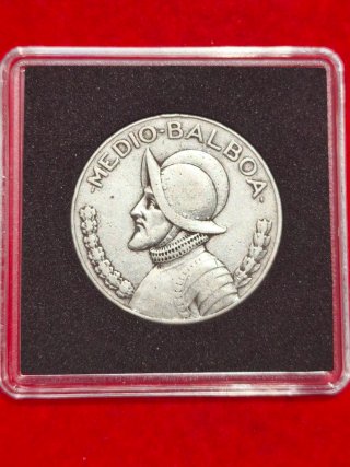 Moneda Panamá ½ Balboa 1932 Plata 0.900. Key Date