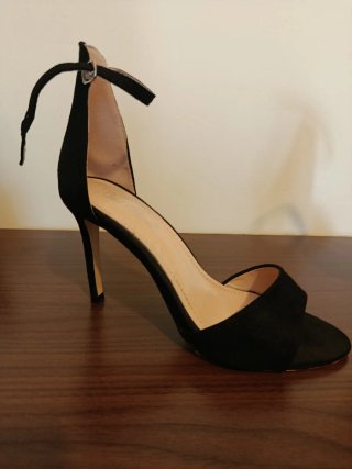 Sandalias de tacón negras