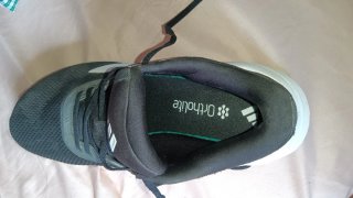Zapatillas Adidas Negras y Blancas