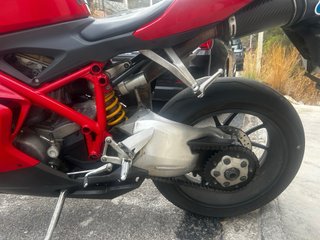 Ducati 848 Roja