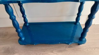 Estantería de madera antigua para restaurar