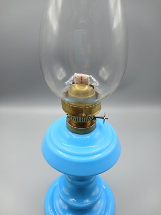 Lampada a petrolio turchese