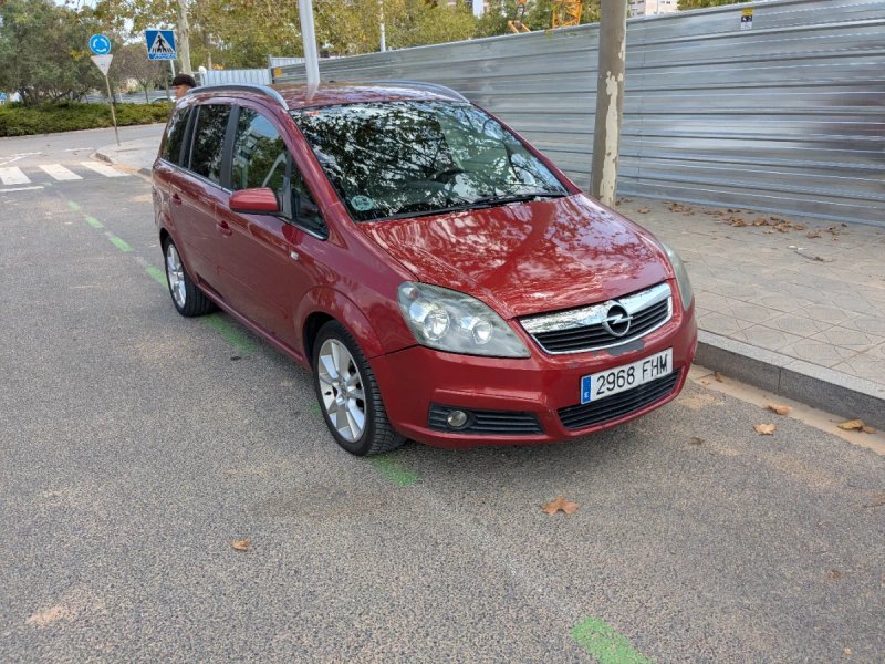 Opel Zafira 2006 - foto 1