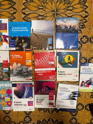 libri scolastici superiori