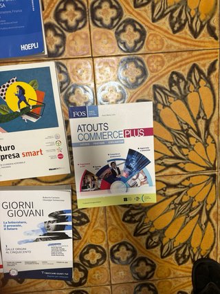 libri scolastici superiori