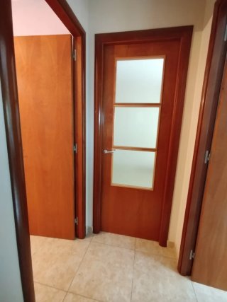 Puertas de interior de madera macizas color cerezo