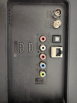 Televisor LG 32 con mando y soporte de pared