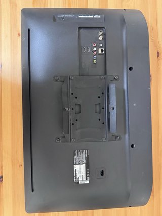 Televisor LG 32 con mando y soporte de pared