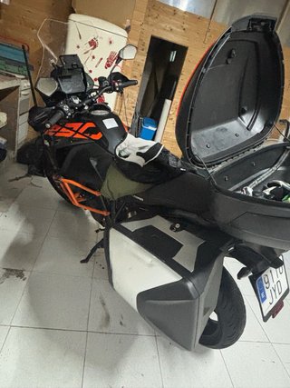 KTM Super Adventure Negra y Naranja NEGOCIABLE