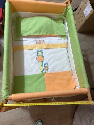Minicuna de madera para bebé