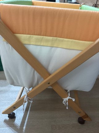 Minicuna de madera para bebé