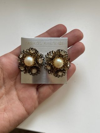 Pendientes vintage metal, perla y cristal dorado