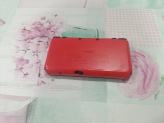 Nintendo 3DS XL Edizione Pokeball