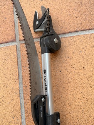 Pértiga para podar Fiskars