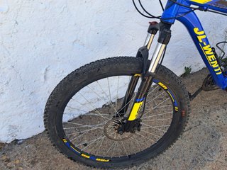 Bicicleta JL Wenti Azul y Amarilla